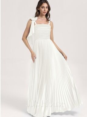Elegant White Pleated Maxi Dress with Shoulder Tie